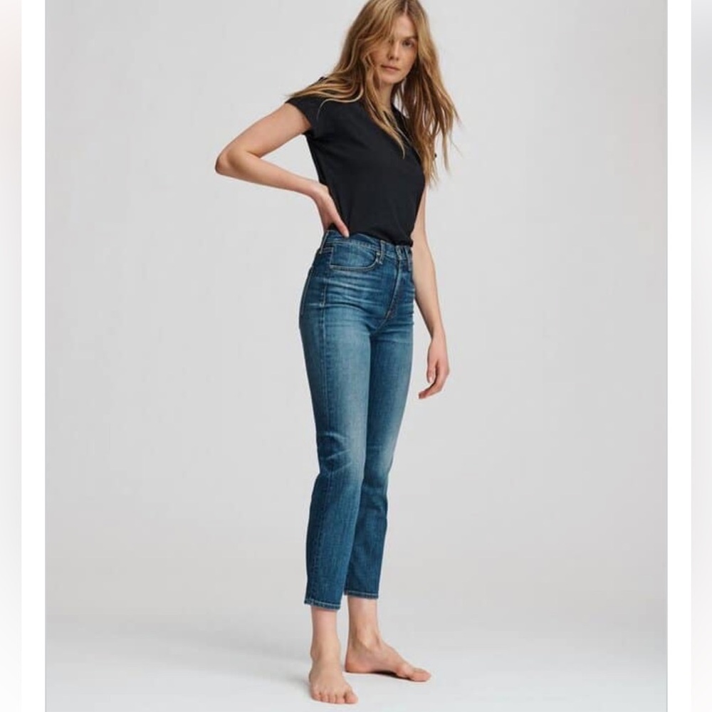 High-Rise Slim Straight Women’s Jeans
